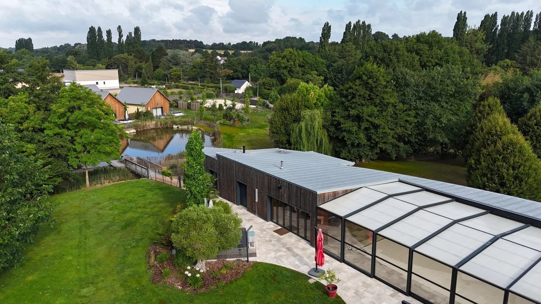 Estate in Solesmes, Pays de la Loire, France 3 - 15784998