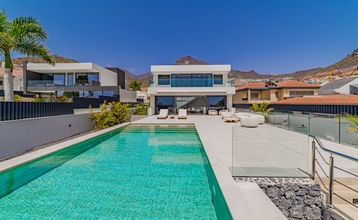 Villa in Costa Adeje, Adeje, Canary Islands 1