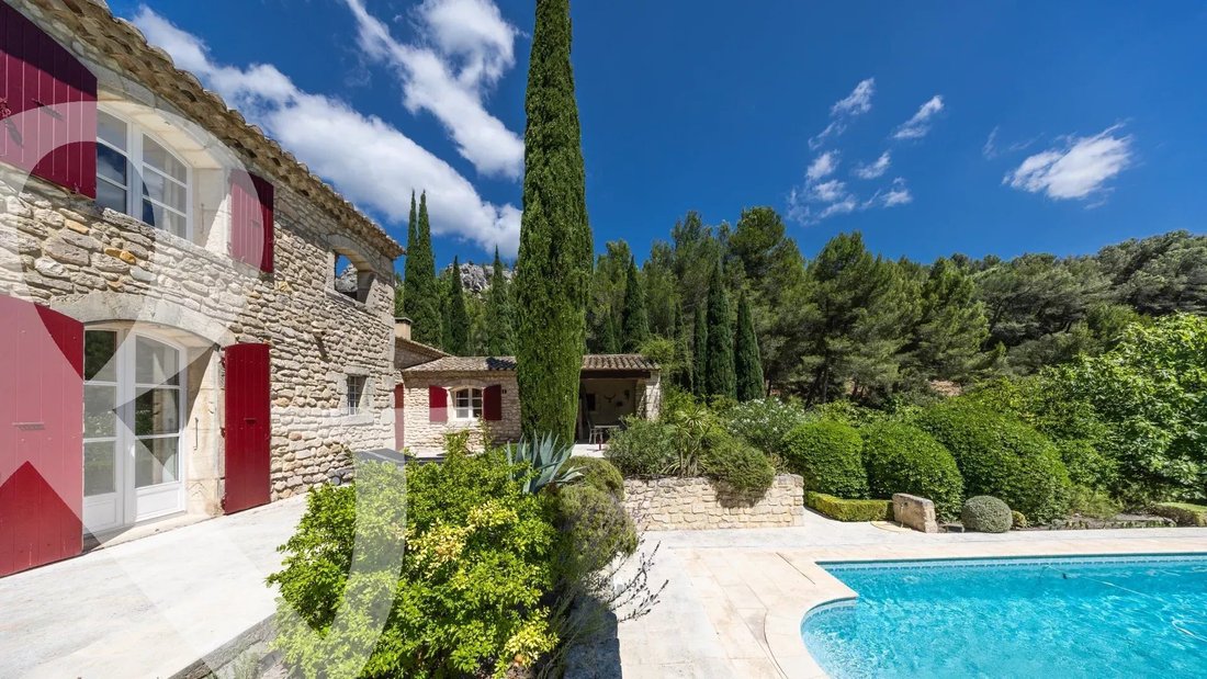 House in Les Baux-de-Provence, Provence-Alpes-Côte d'Azur, France 4 - 15997313