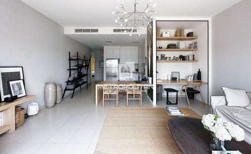 Townhouse in Dubai South Golf District, Dubai, United Arab Emirates 1