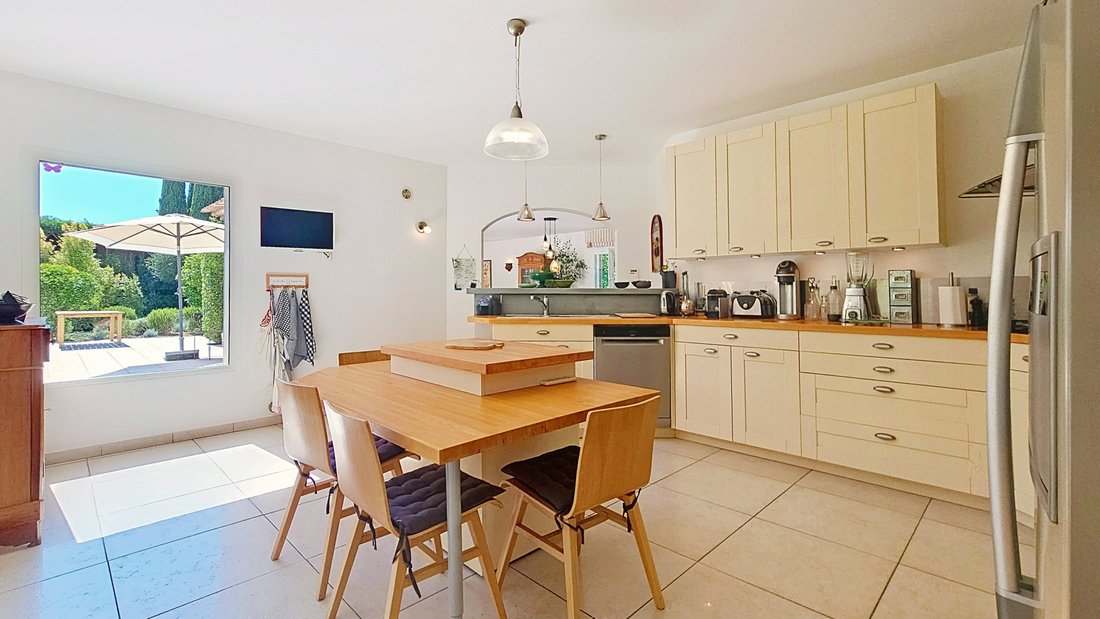 Villa in Fontmerle, Antibes, France 5 - 15997293