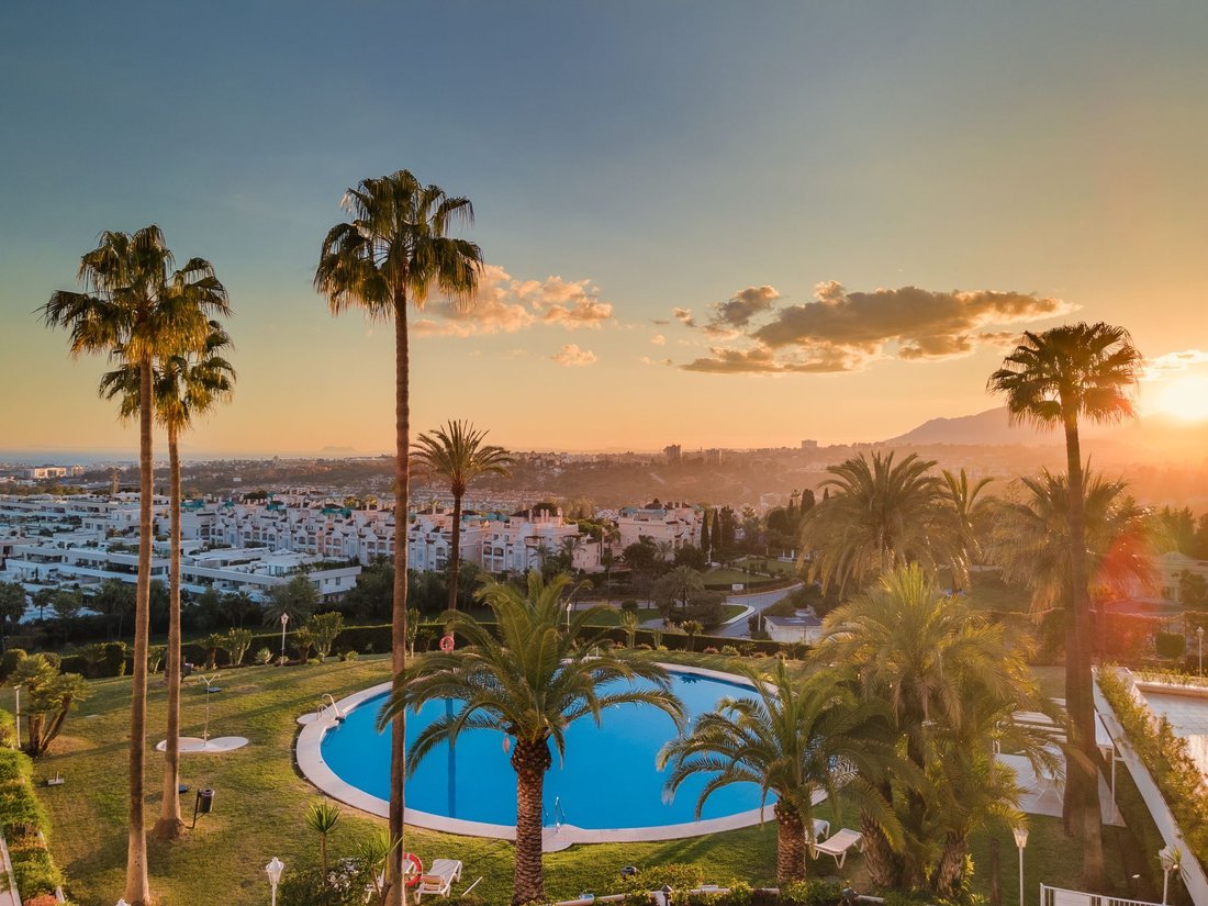 Apartment in Puerto Banus, Marbella, Spain 1 - 16001415