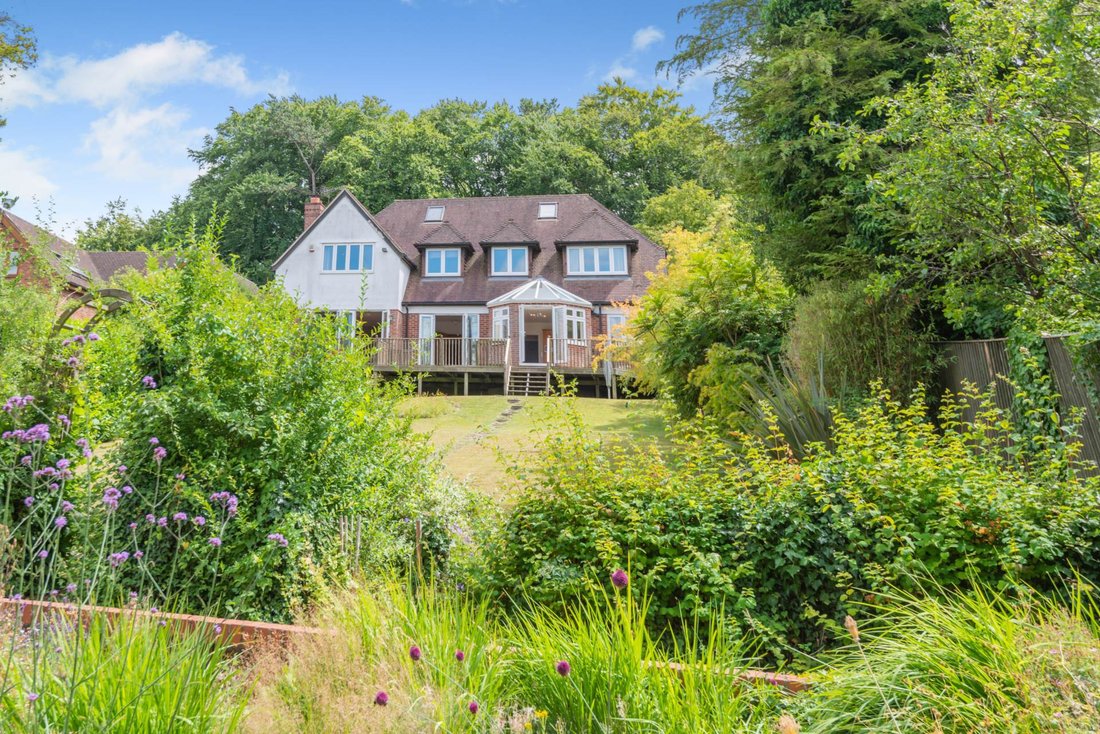 House in Aston Clinton, England 1 - 15998691