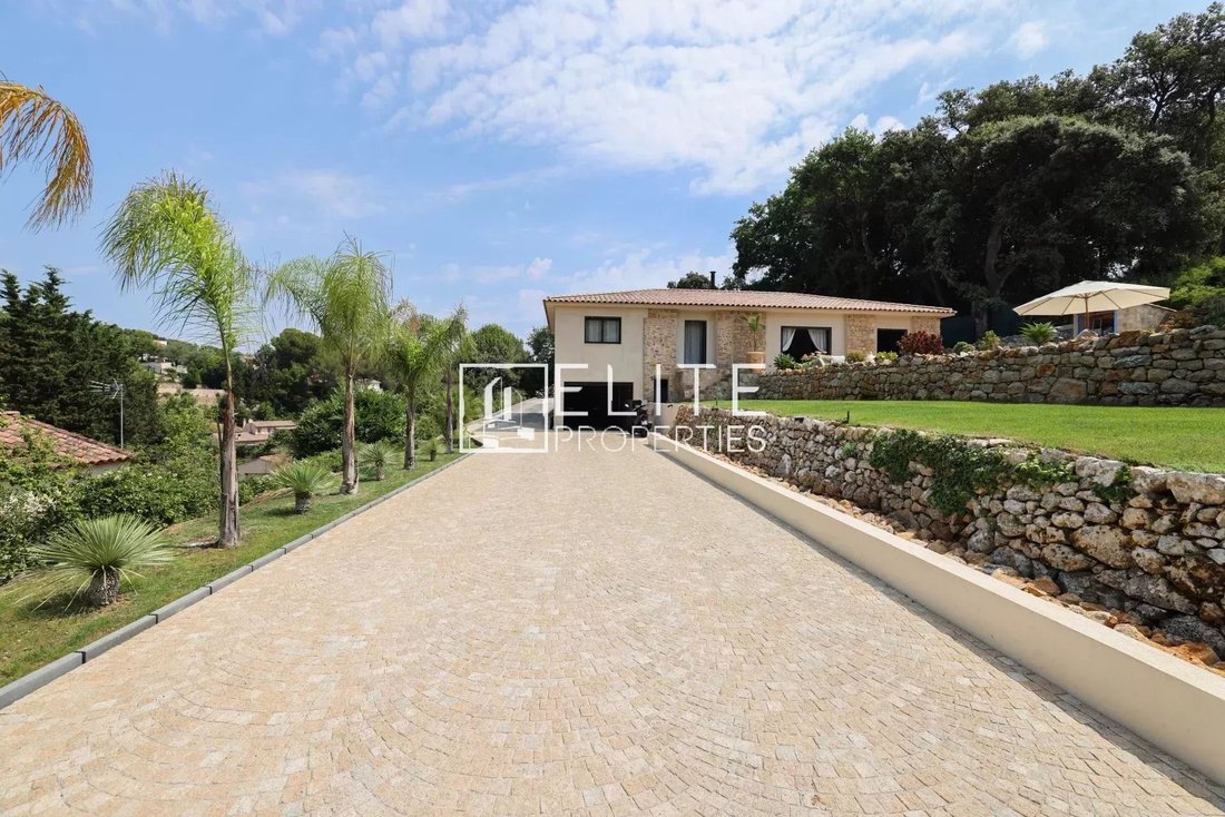 House in Les Impiniers-Font de Cine-Vaucontrade, Vallauris, France 3 - 15796961