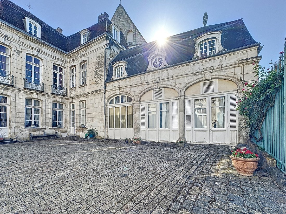 House in Saint-Georges-sur-Baulche, Bourgogne – Franche-Comté, France 2 - 16000076