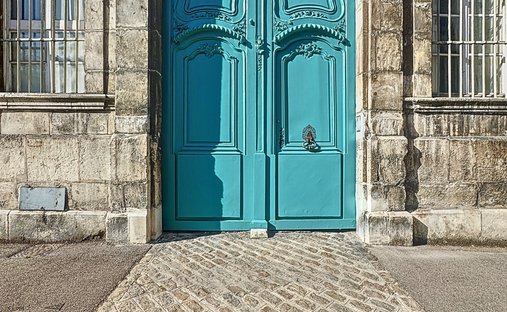 Castle for Sale in Auxerre, Bourgogne-Franche-Comté, France