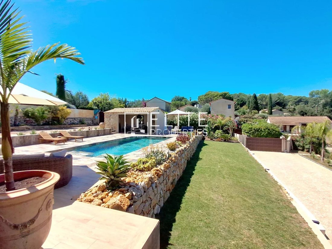House in Les Impiniers-Font de Cine-Vaucontrade, Vallauris, France 2 - 15796961