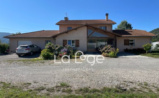 Villa in Fouillouse, Provence-Alpes-Côte d'Azur, France 1