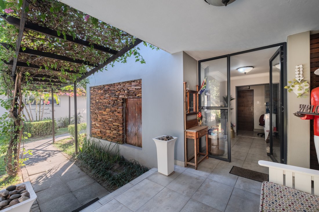 Altro a Umhlanga Ridge, KwaZulu-Natal, Sudafrica 2 - 15998050