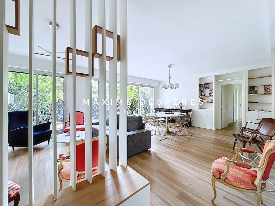 Apartment in Saint James-Général Koenig, Neuilly-sur-Seine, France 1 - 15997512