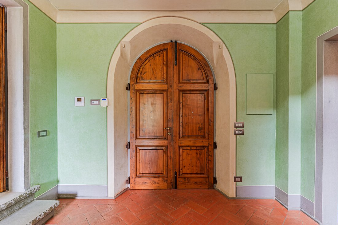 Townhouse in Borgo San Lorenzo, Tuscany, Italy 3 - 15998594