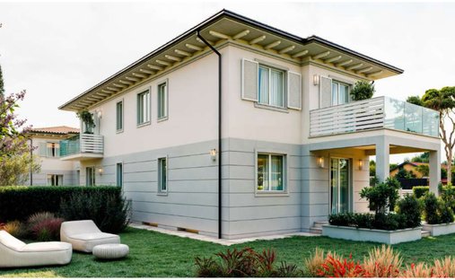 Villa en Pietrasanta, Toscana, Italia 1