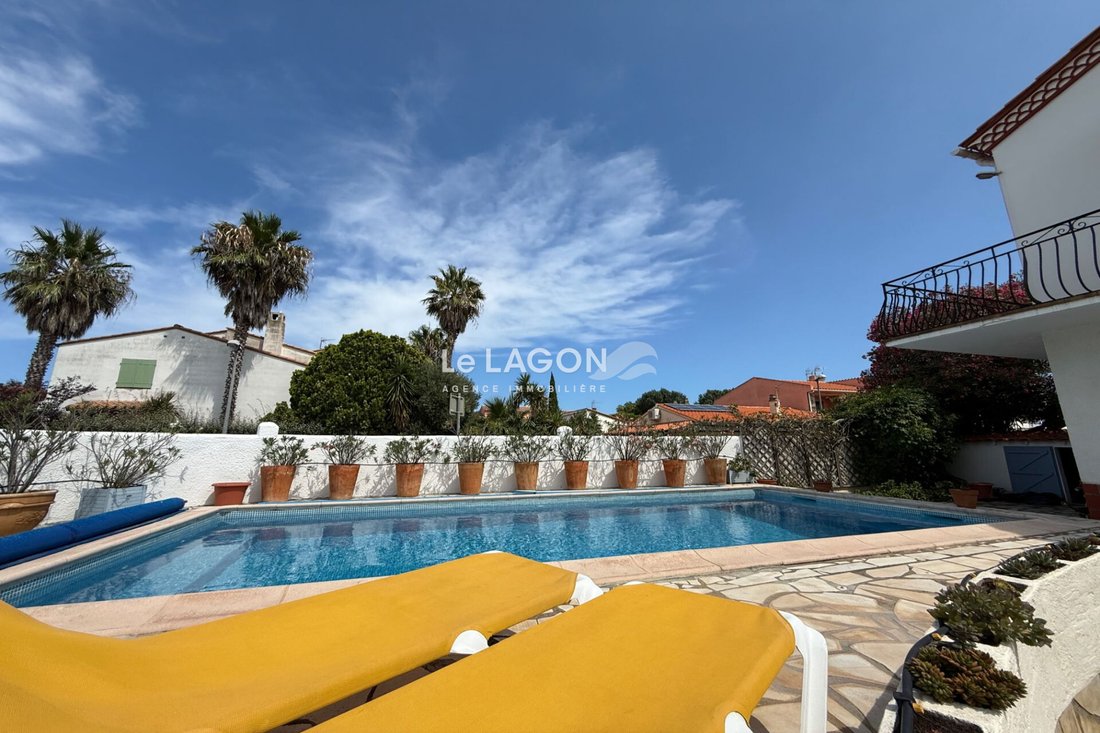 Villa in Zone Plage, Saint-Cyprien, France 3 - 12627227