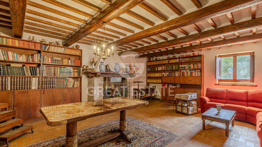 Estate in Assisi, Umbria, Italy 2 - 15998812
