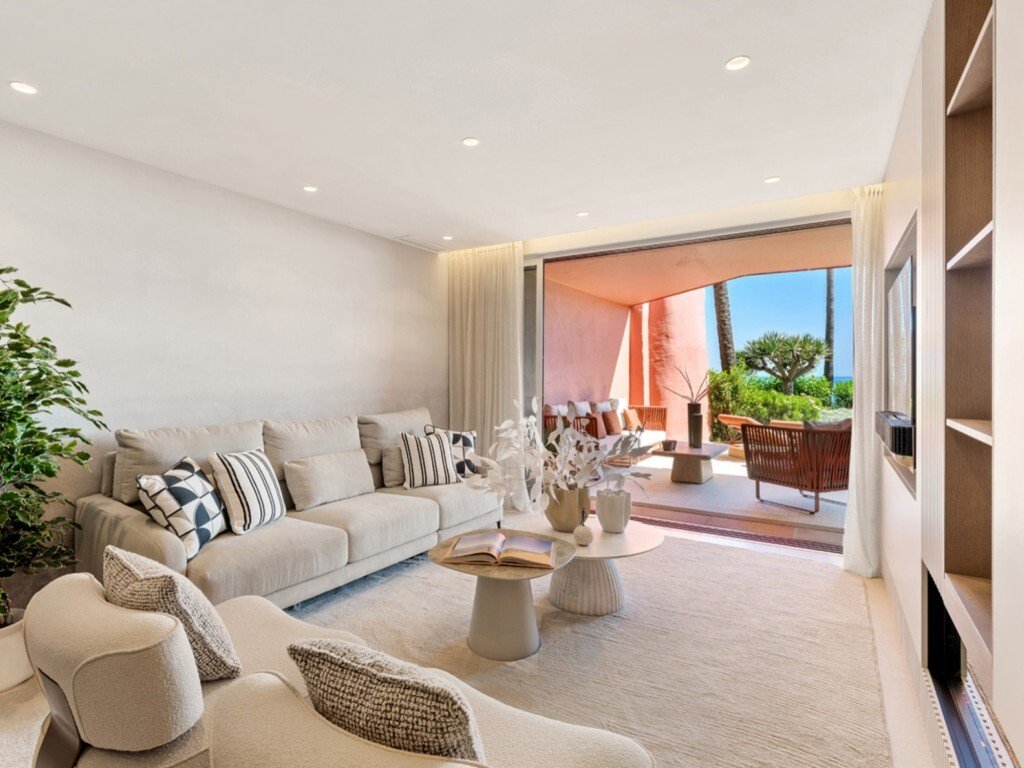 Apartment in Gualdalmansa, Estepona, Andalusia 4 - 15998817