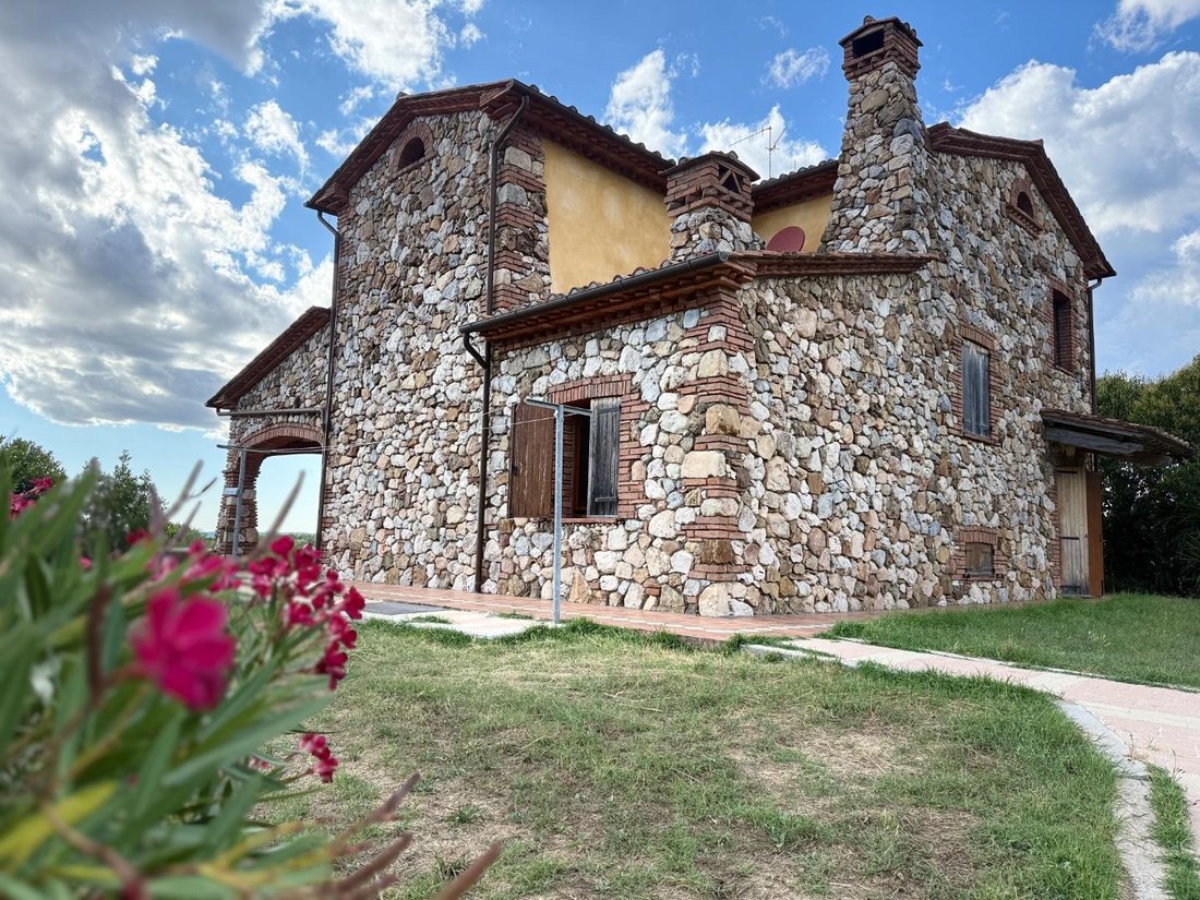 Villa in Gavorrano, Tuscany, Italy 1 - 15998772