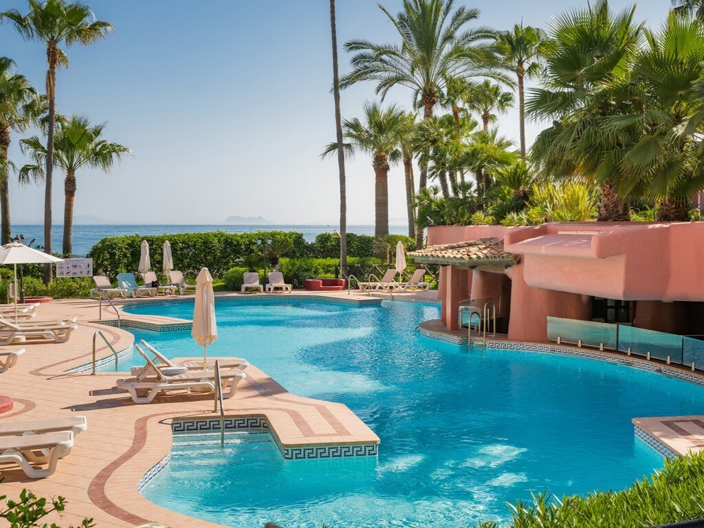 Apartment in Gualdalmansa, Estepona, Andalusia 1 - 15998817