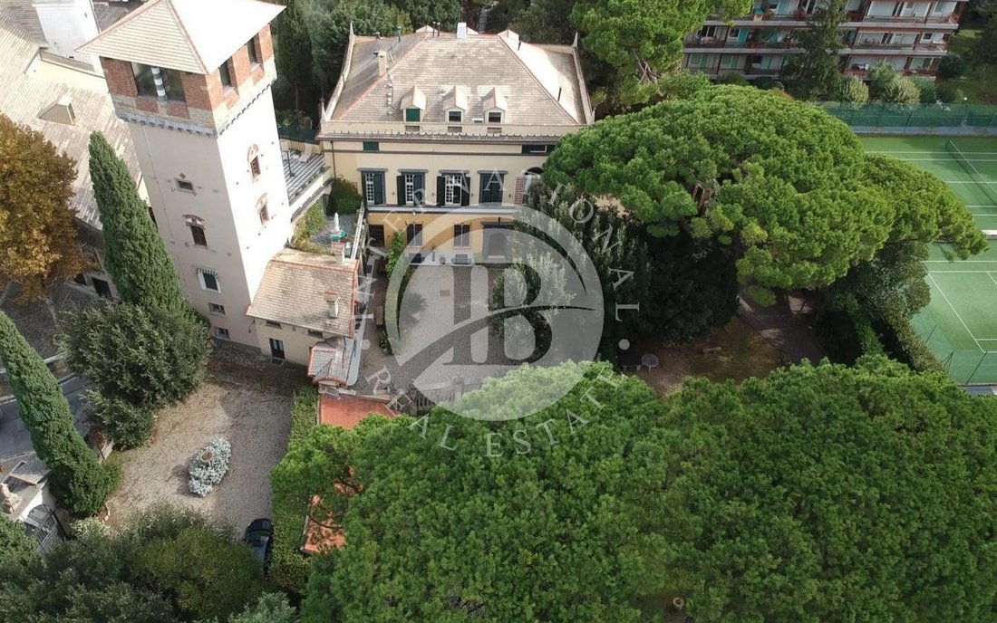 Villa in Levante, Genoa, Liguria 1 - 15997352