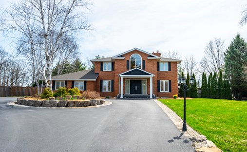 House in Hamilton, Ontario, Canada 1