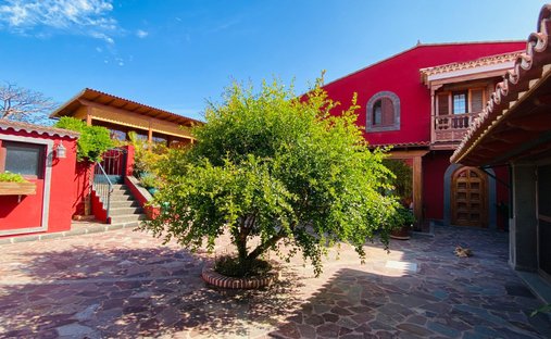 Villa in Santa Lucia de Tirajana, Canary Islands, Spain 1