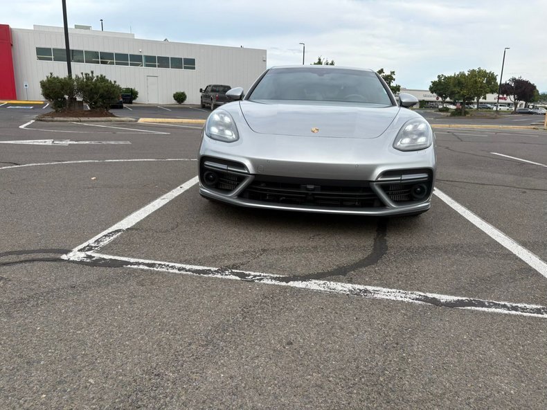 Sedan in Glendale, United States 2 - 15794711