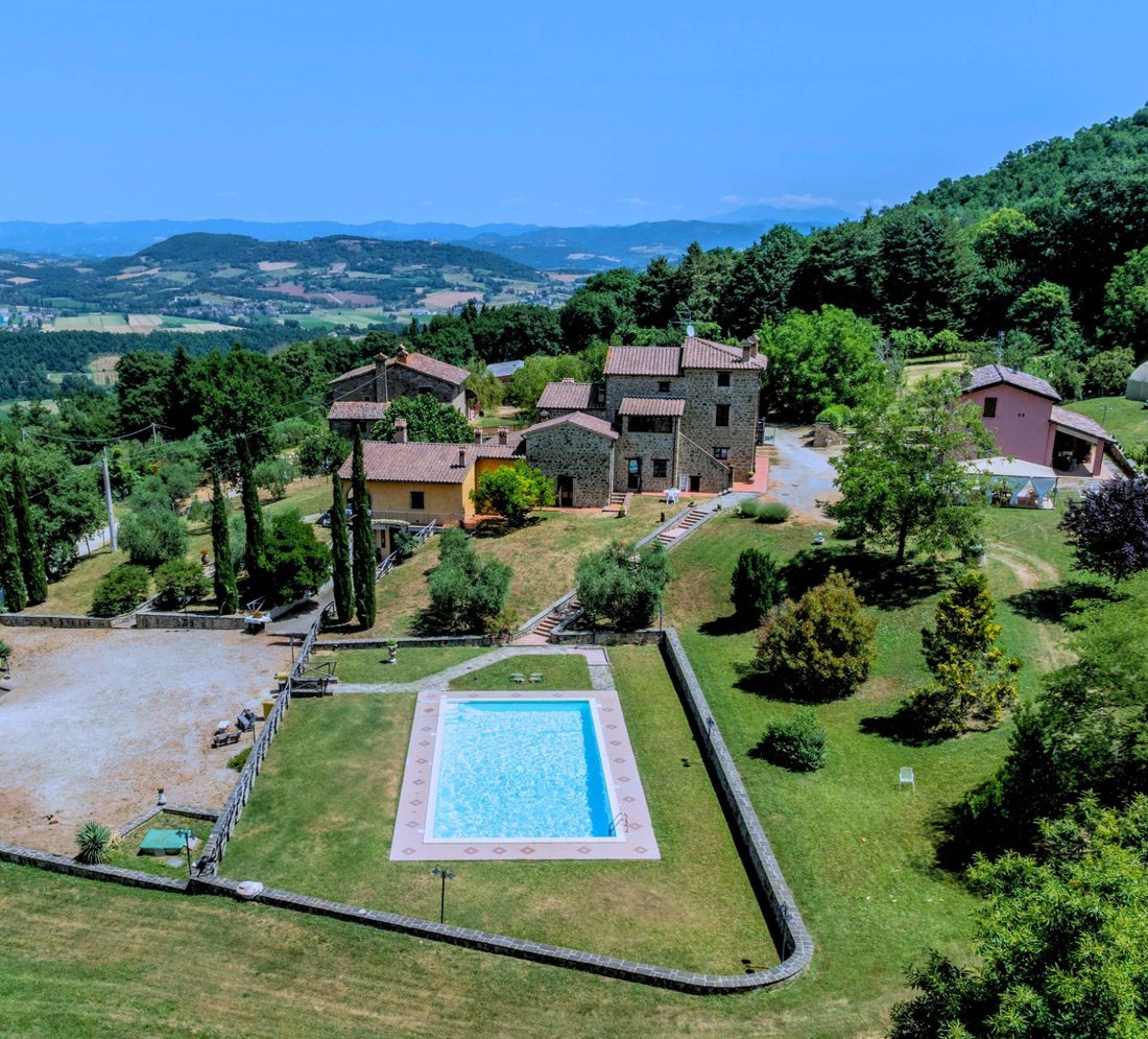 Estate in Città di Castello, Umbria, Italy 1 - 15321015