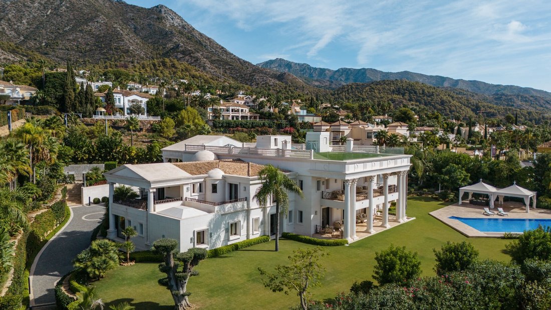 Villa in Marbella, Andalusia, Spain 1 - 16002237