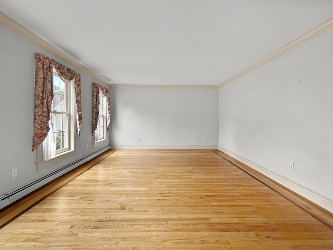 House in Grafton, Massachusetts, United States 4 - 16002362