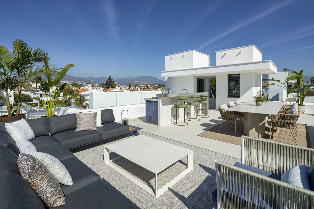 Villa in Puerto Banus, Marbella, Spain 4 - 16002415