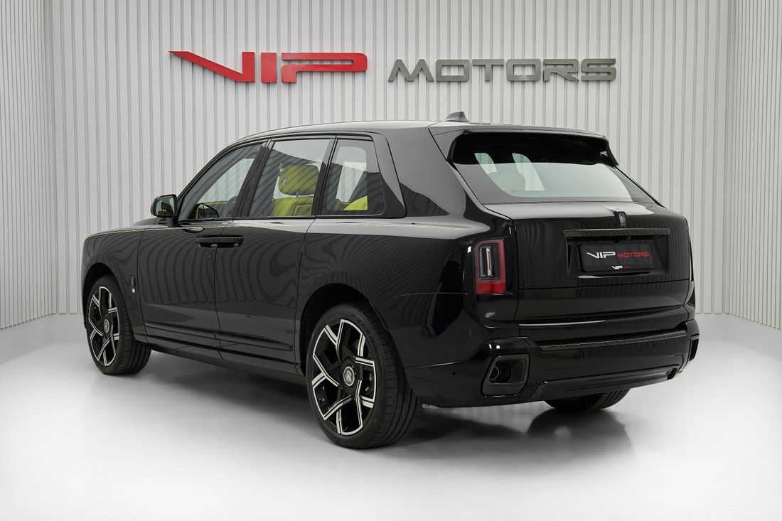Suv in Dubai, Dubai, United Arab Emirates 4 - 16006659