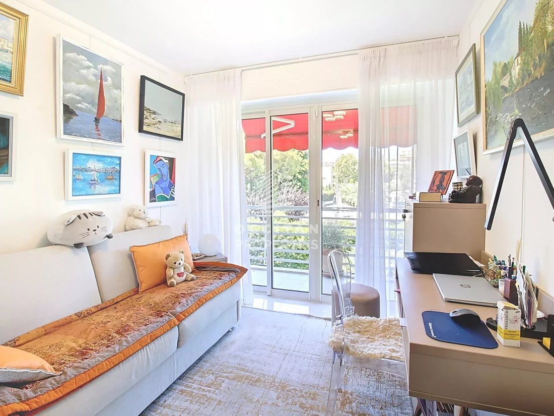 Apartment in La Source, Cannes, France 5 - 16002764