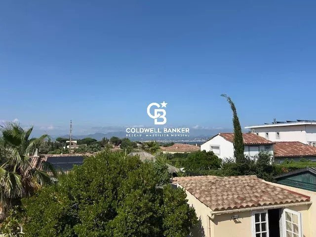 House in Frejus, Provence-Alpes-Côte d'Azur, France 1 - 16002776
