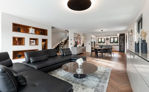 House in Le Mont-sur-Lausanne, Vaud, Switzerland 1