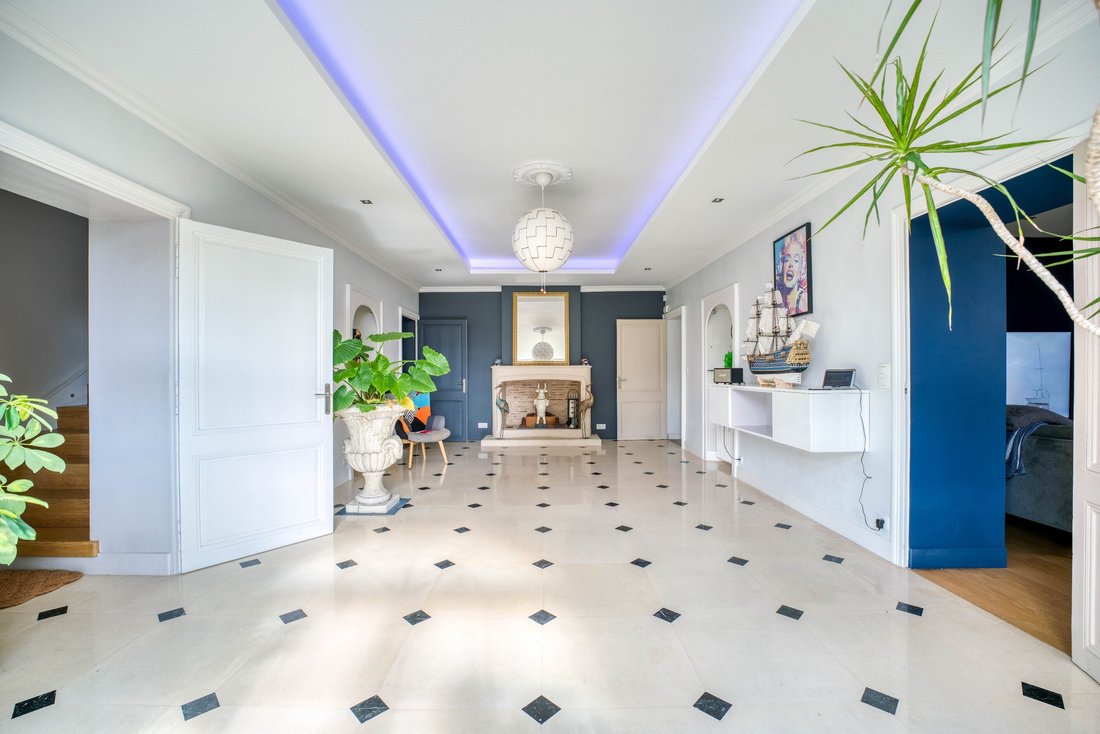 House in Centre Ville, La Rochelle, France 1 - 15952403