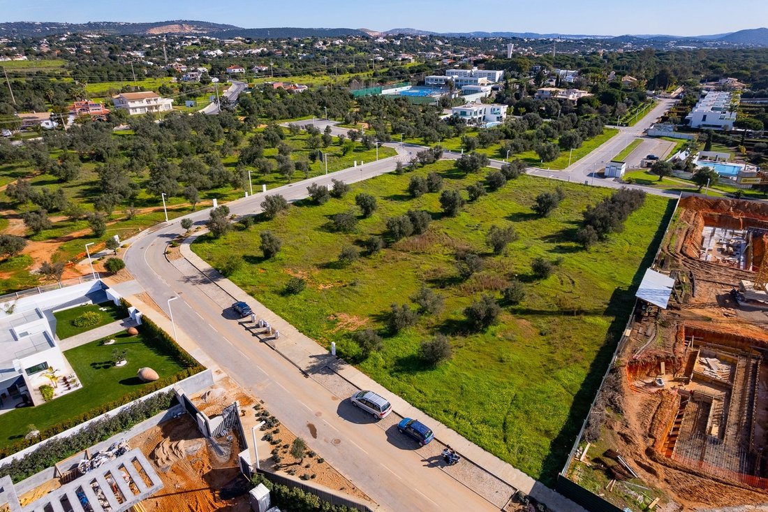 Land in Vilamoura, Quarteira, Algarve 1 - 16008117