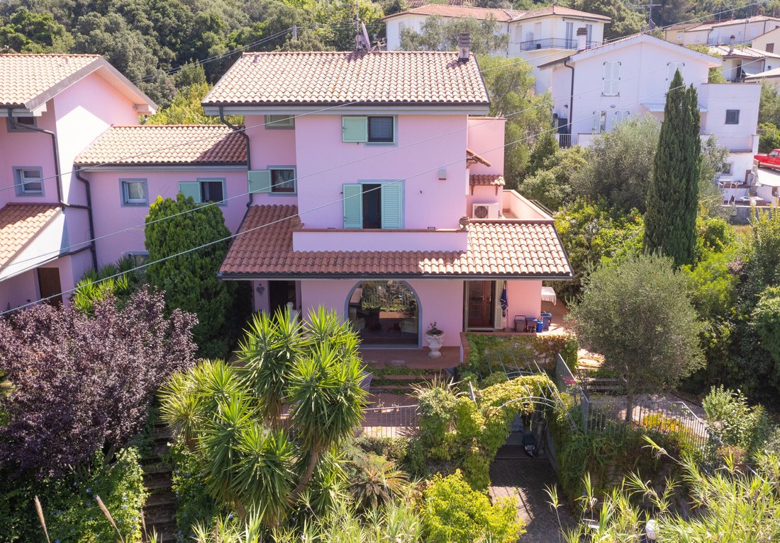 Villa in Historic Center, Livorno, Tuscany 1 - 16005058