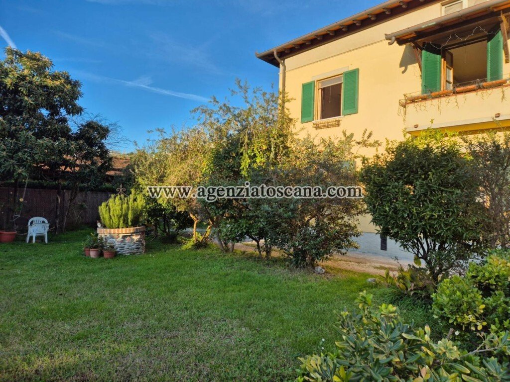 Apartment in Center, Forte dei Marmi, Tuscany 2 - 16009228