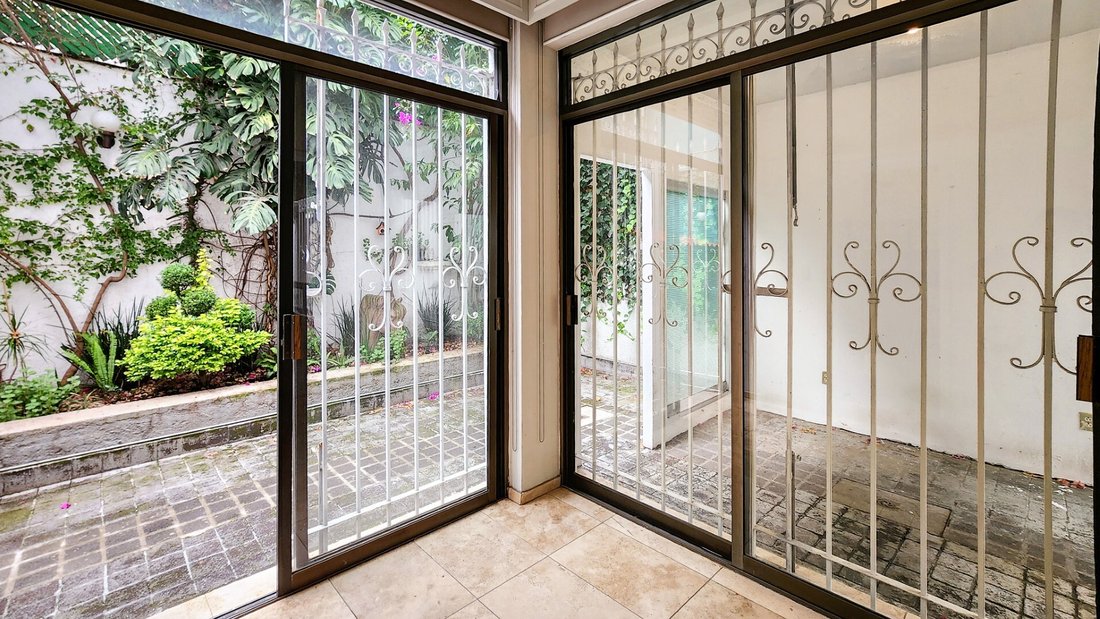 Townhouse in Mexico City, Mexico 4 - 16010148