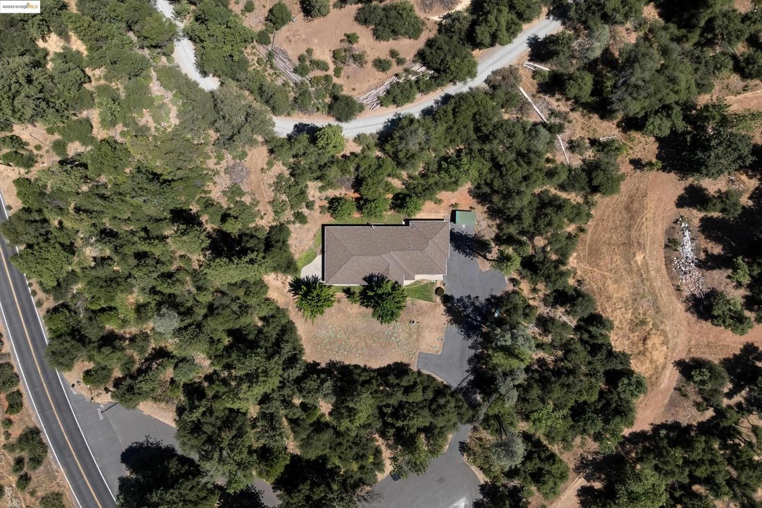 House in Tuolumne, California, United States 2 - 16010194