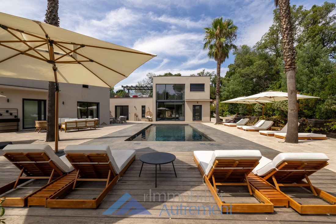 Estate in Gassin, Provence-Alpes-Côte d'Azur, France 5 - 13701433