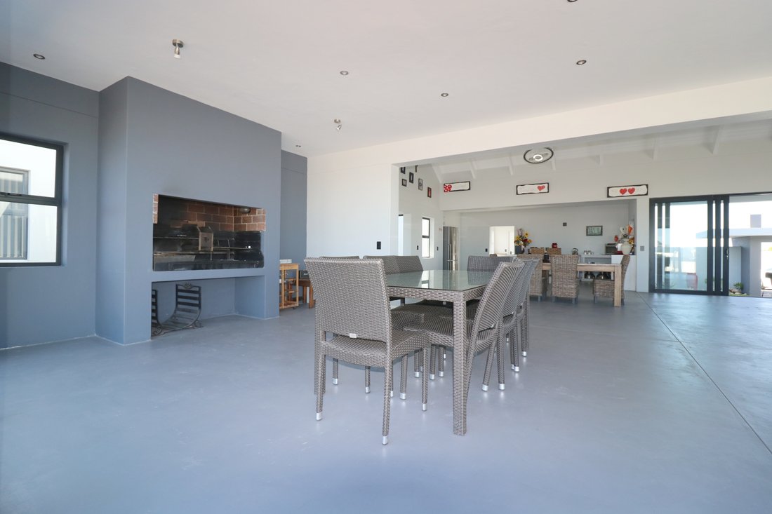 Estate in Langebaan, Western Cape, South Africa 5 - 16003692