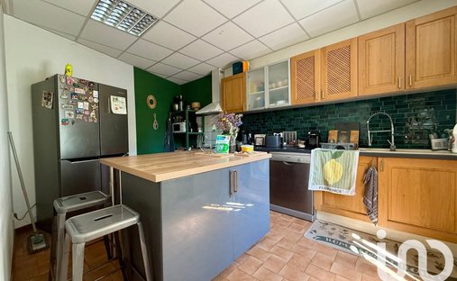 Beautiful 6 Bed/Bath Chateau With Separate Apartment Close To Lodeve. Currently Run As A Boutique B&