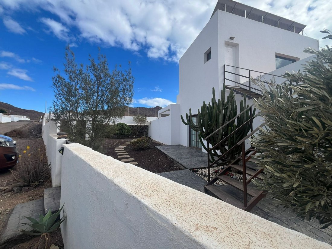 Villa in Tuineje, Canary Islands, Spain 1 - 16005009