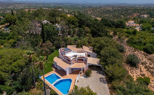 House in Porches, Algarve, Portugal 1