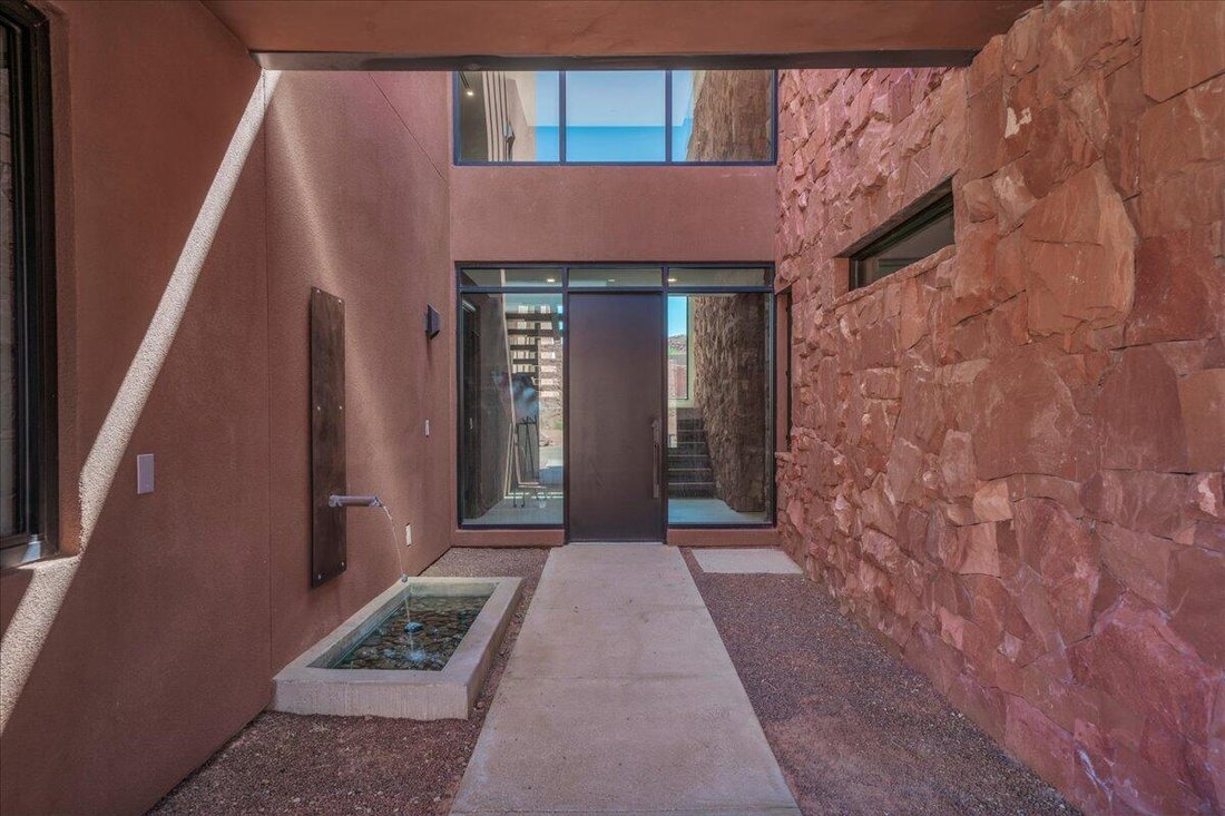 House in Ivins, Utah, United States 4 - 16005733
