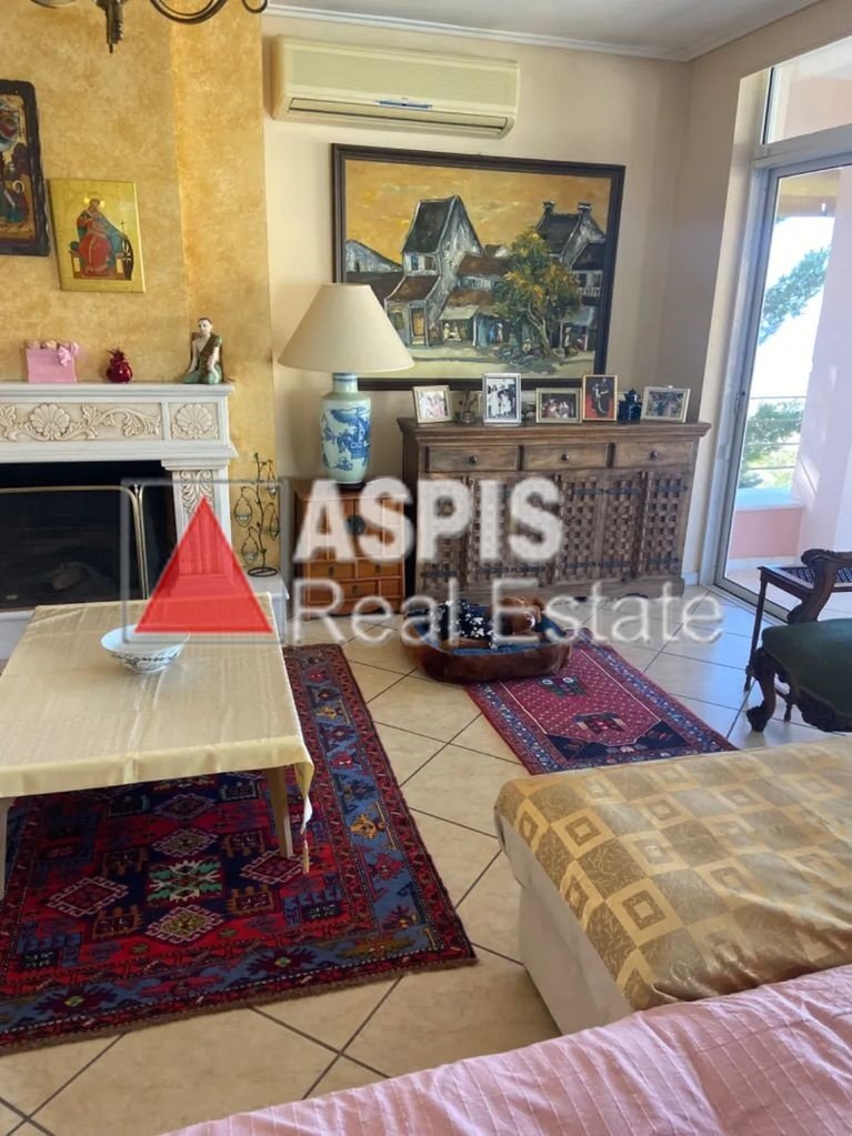 House in Voula, Attica, Greece 2 - 16003963