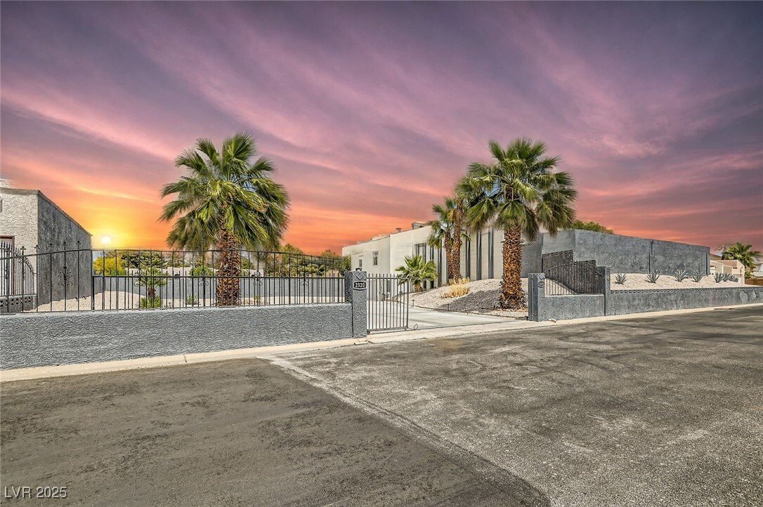 House in Las Vegas, Nevada, United States 5 - 16009744