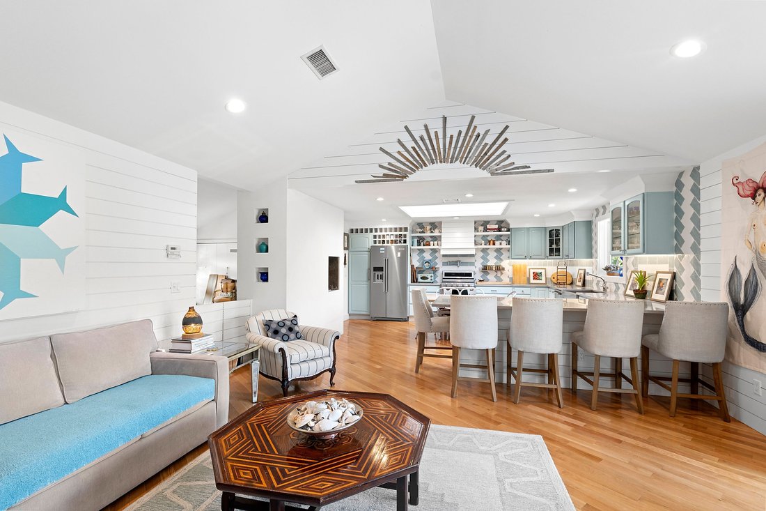 Westhampton, New York, United States 5 - 16009535