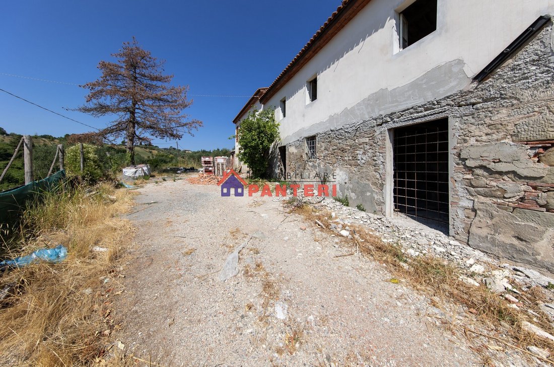 House in Center, Pescia, Tuscany 5 - 16011131