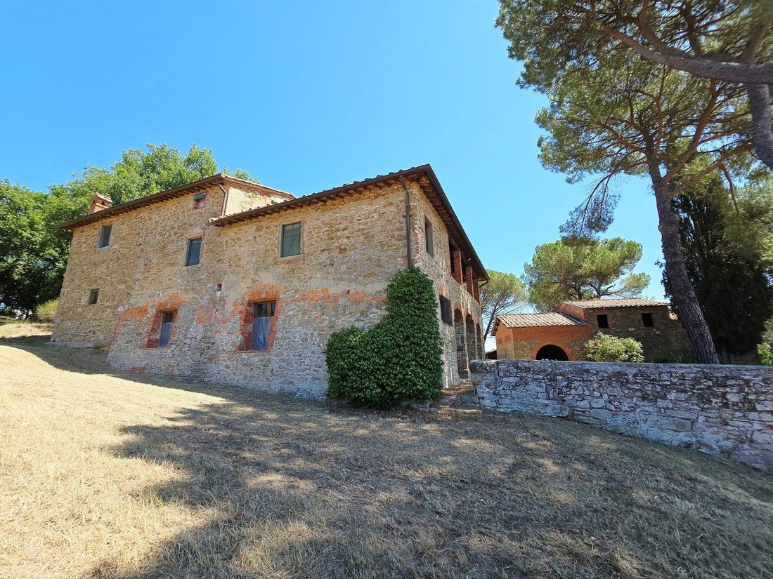 Villa in Civitella In Val di Chiana, Tuscany, Italy 4 - 16010773